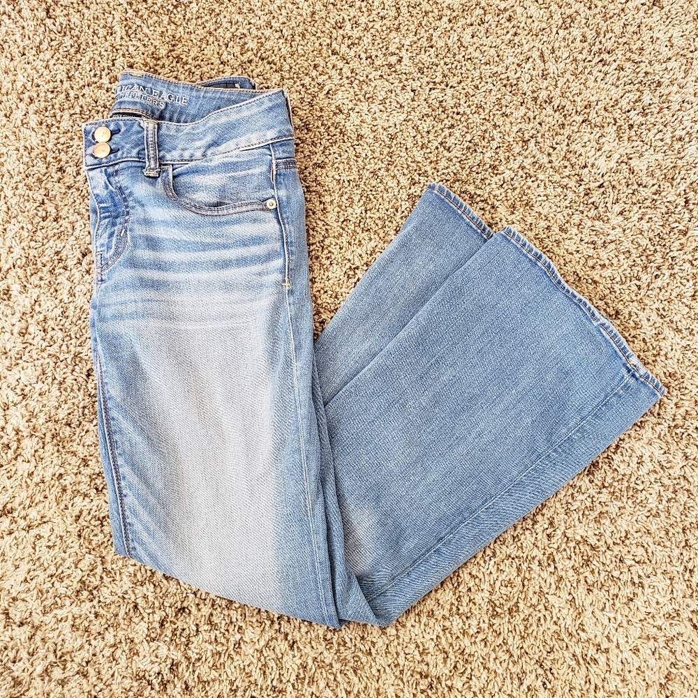 8 Short AE Artist Jeans